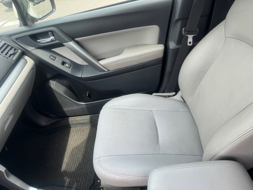 2015 Subaru Forester Image 11