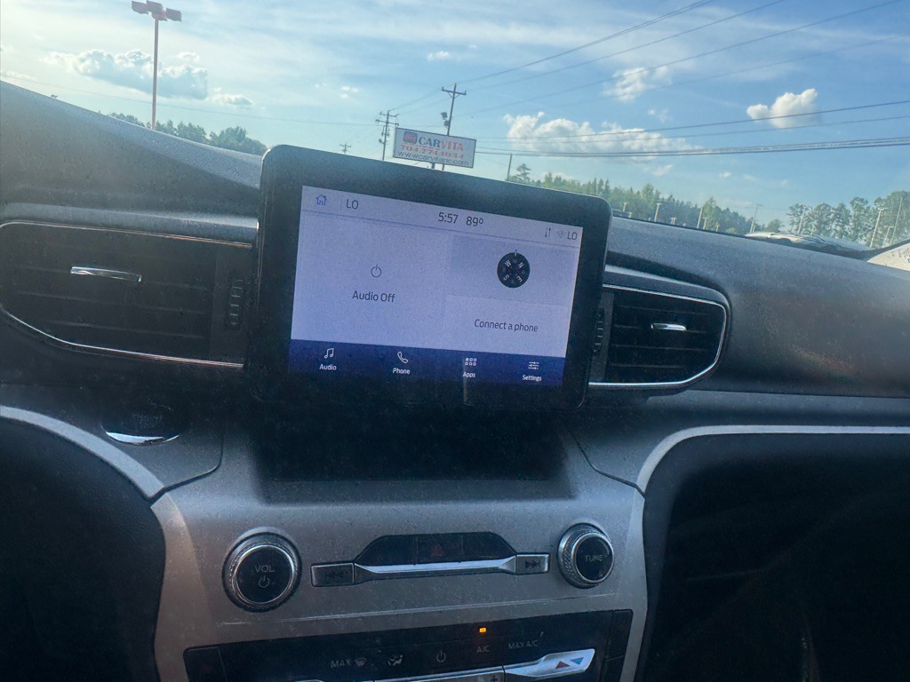 2022 Ford Explorer Image 9