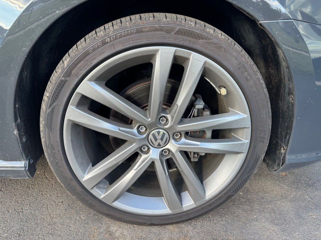 2017 Volkswagen Passat Image 22