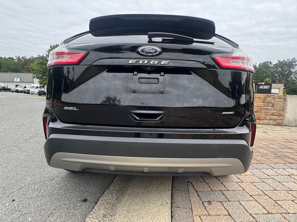 2022 Ford Edge Image 6