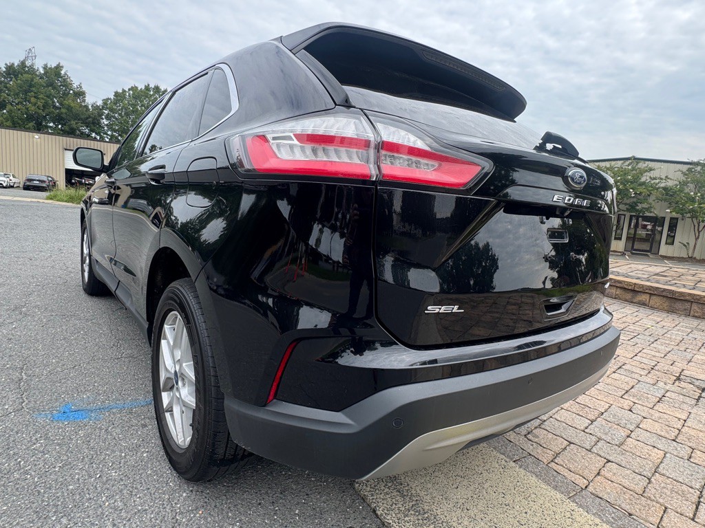2022 Ford Edge Image 7