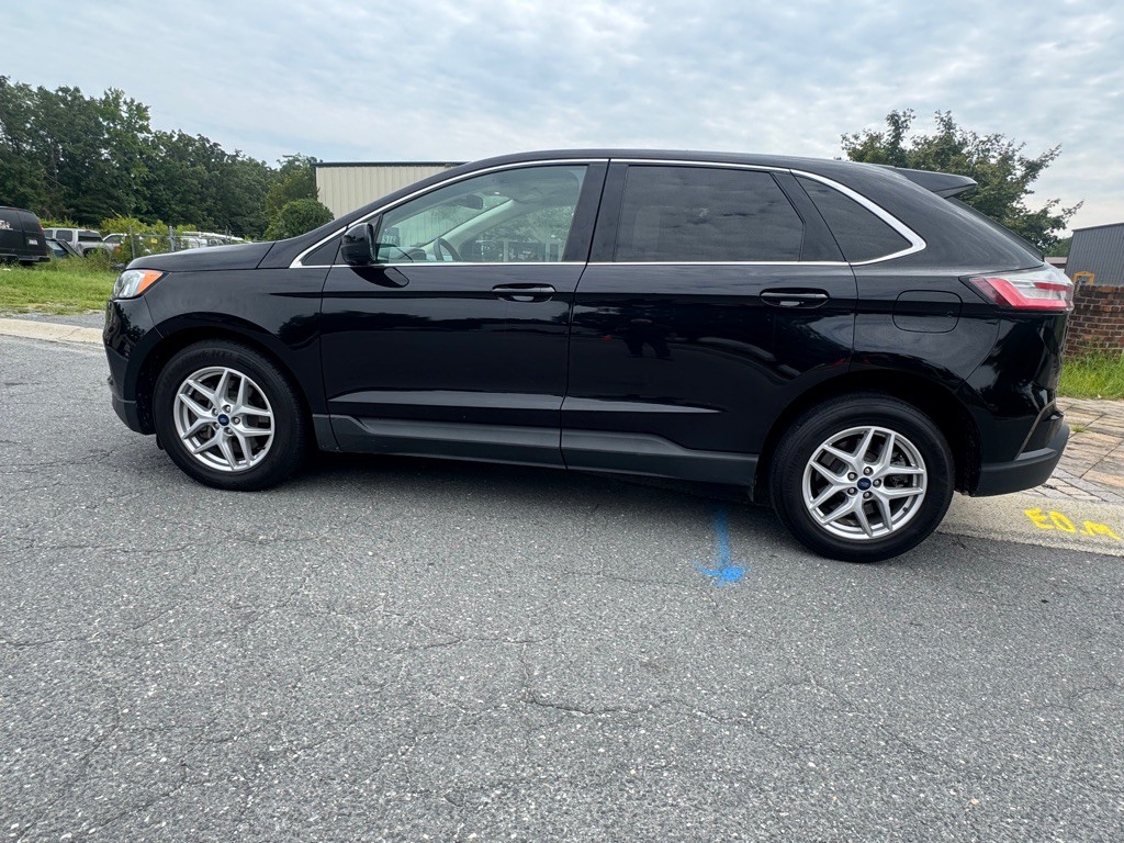 2022 Ford Edge Image 8