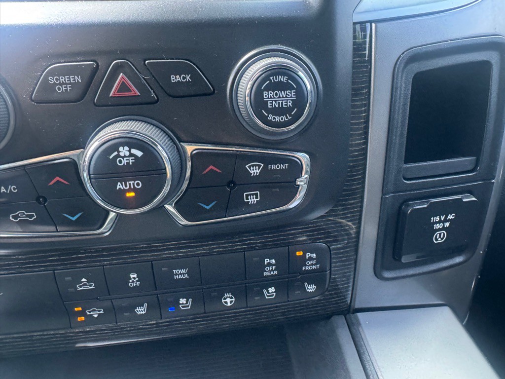 2016 RAM 1500 Image 28