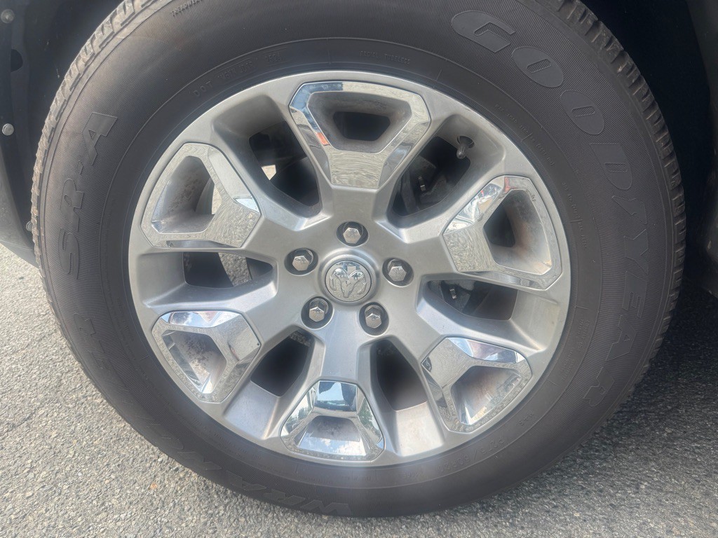 2016 RAM 1500 Image 32