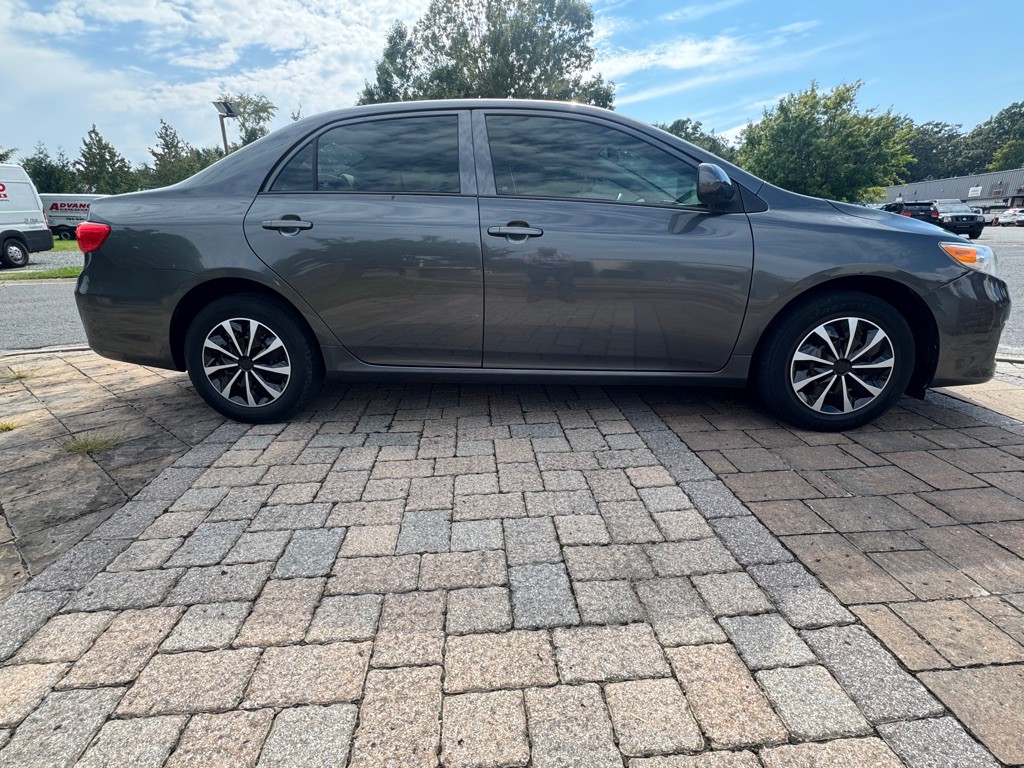 2013 Toyota Corolla Image 4