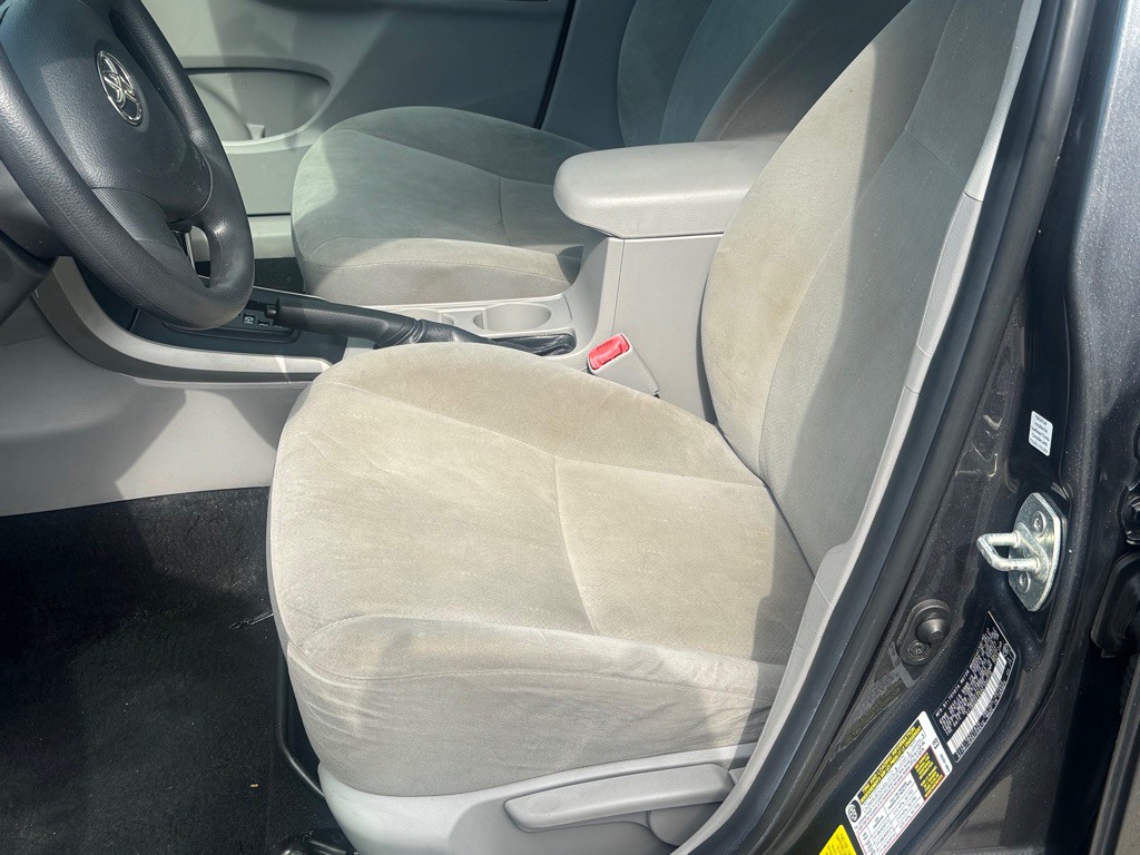 2013 Toyota Corolla Image 13