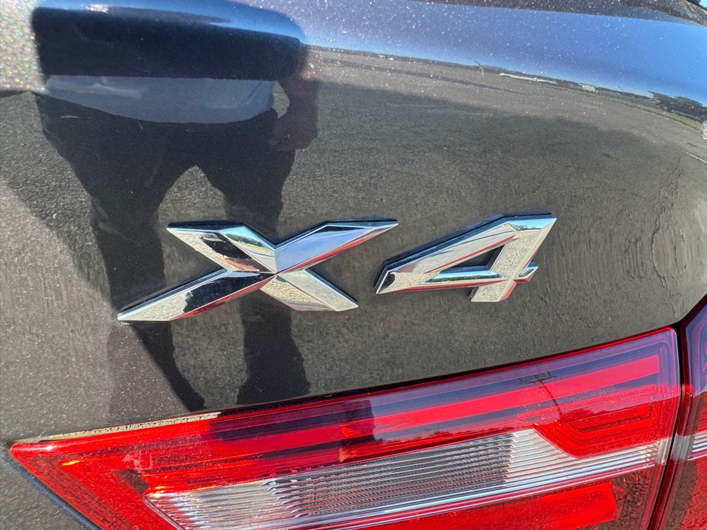 2016 BMW X4 Image 21