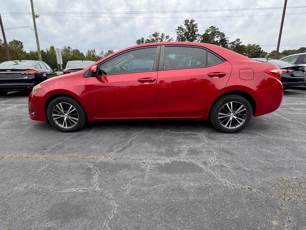 2017 Toyota Corolla Image 9
