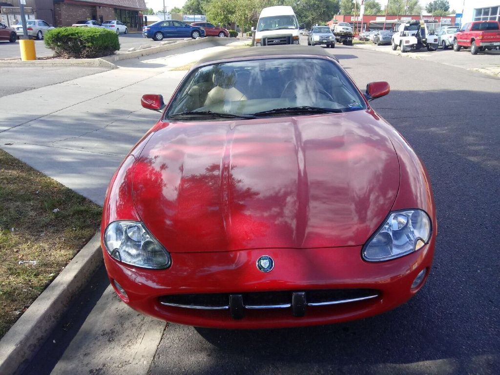 2001 Jaguar XK-Series Image 2