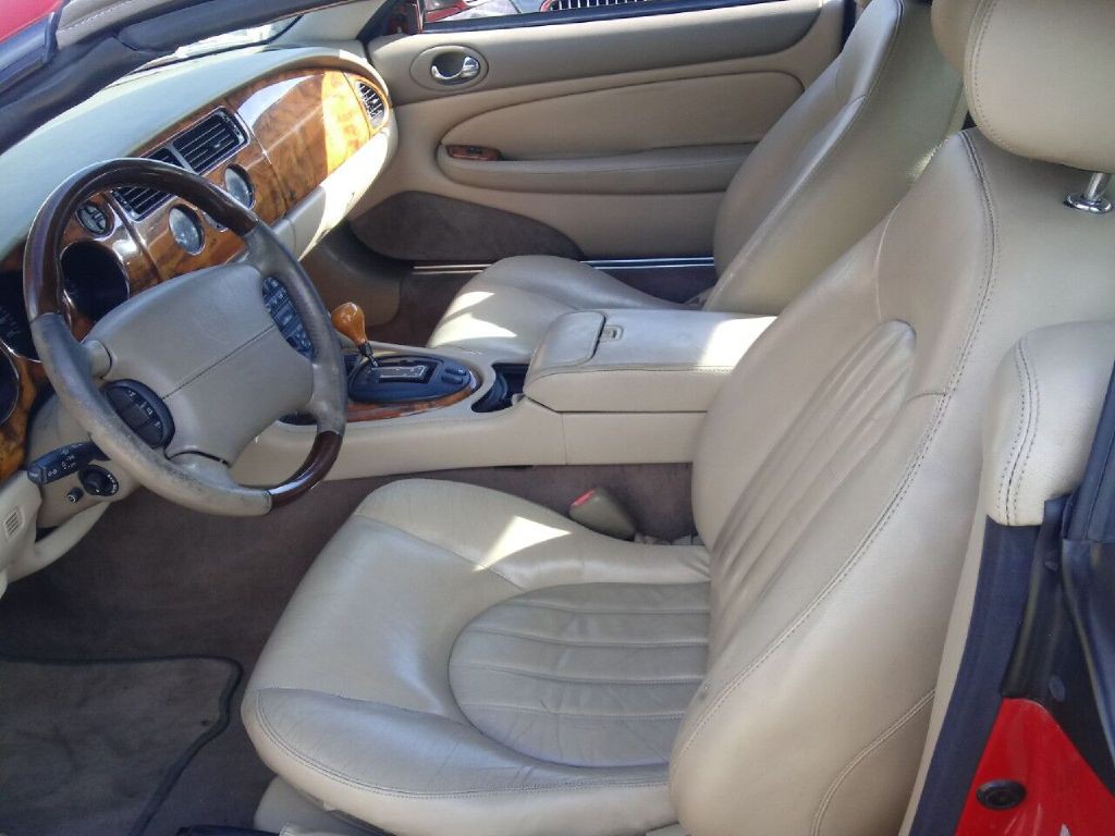 2001 Jaguar XK-Series Image 6