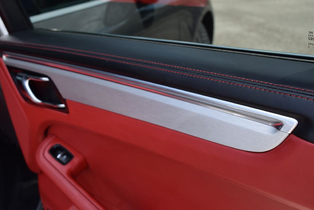 2015 Porsche Macan Image 22