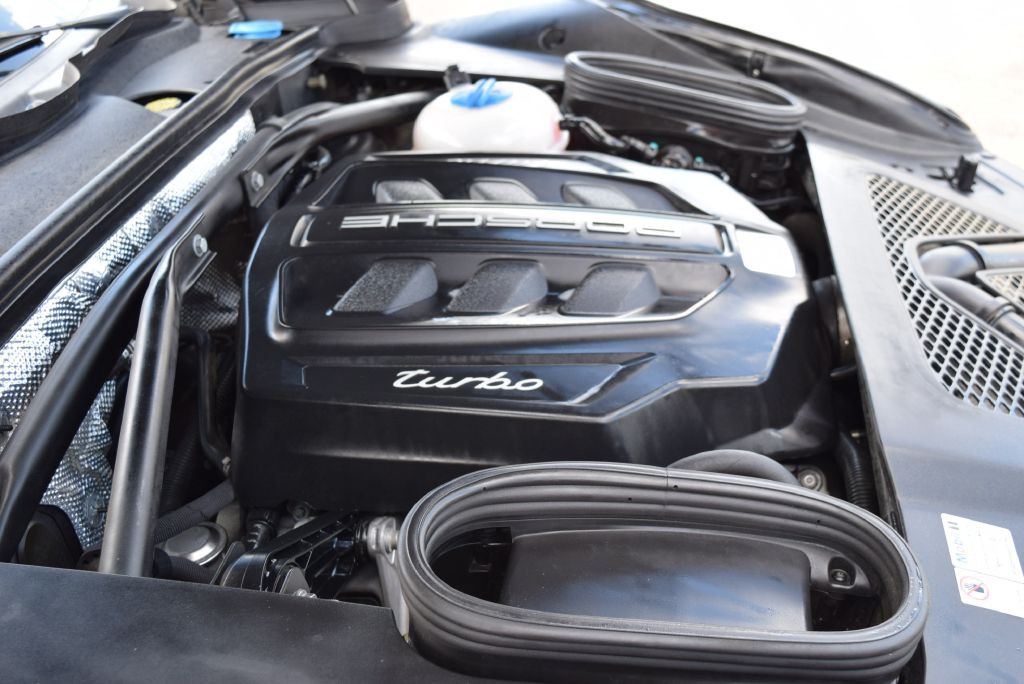 2015 Porsche Macan Image 57