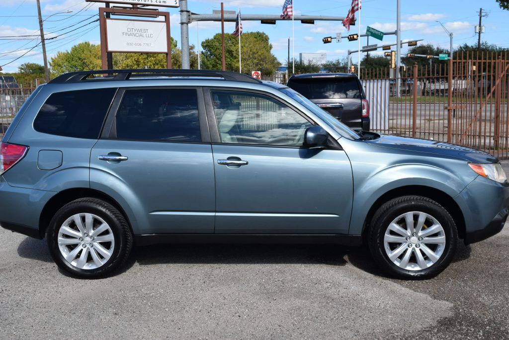 2012 Subaru Forester Image 2