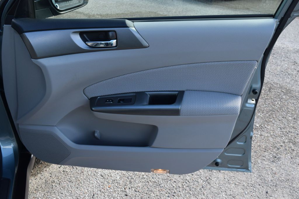 2012 Subaru Forester Image 21