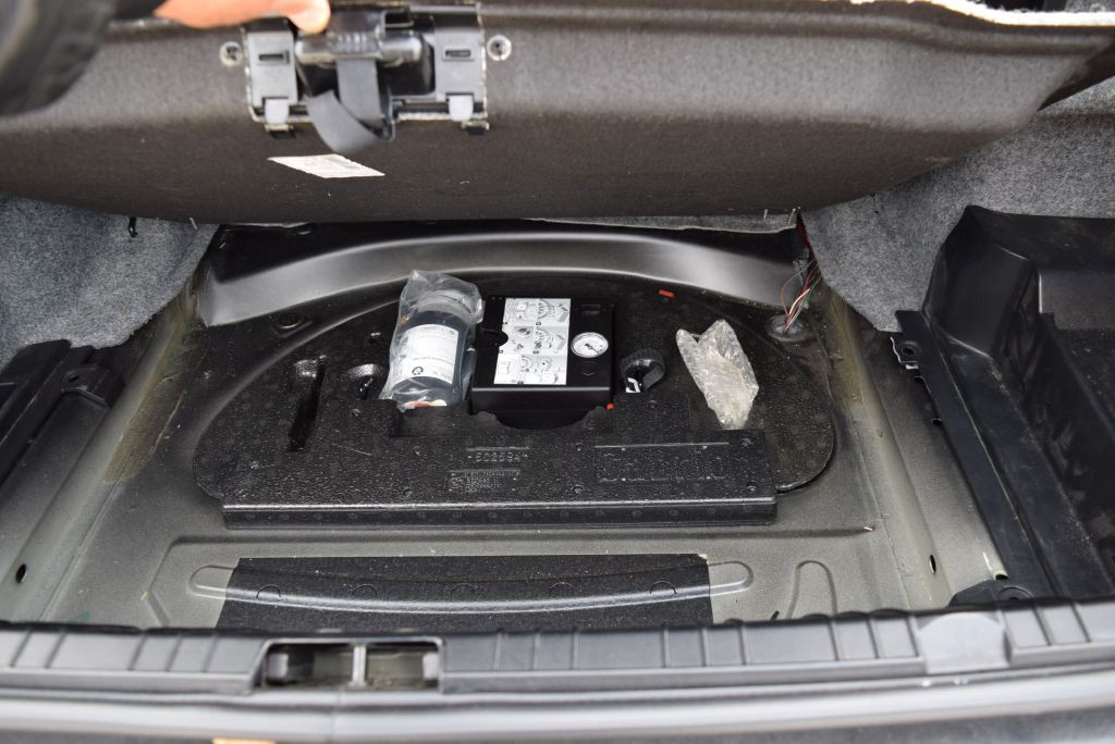 2005 BMW M3 Image 18