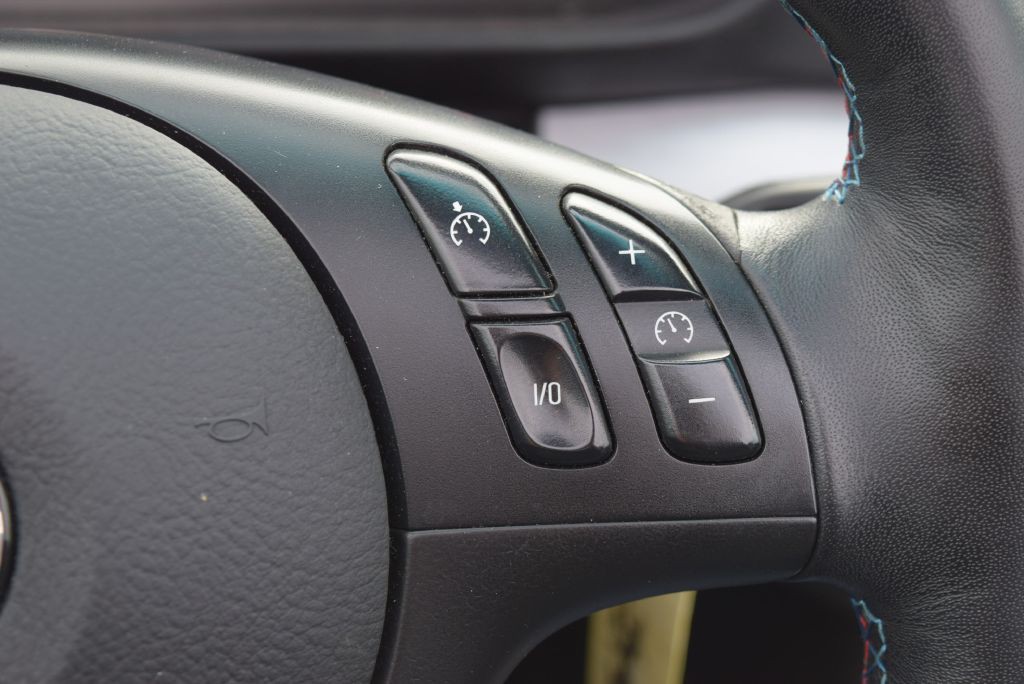 2005 BMW M3 Image 27