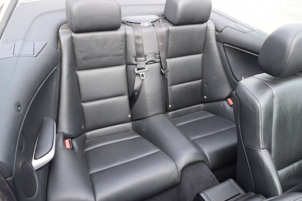 2005 BMW M3 Image 38