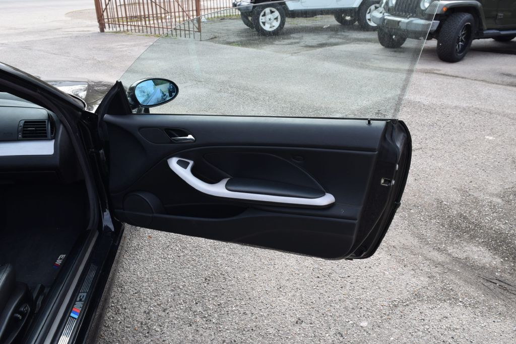 2005 BMW M3 Image 39