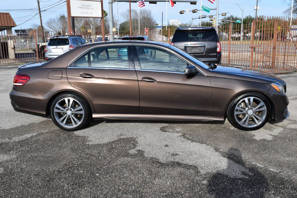 2014 Mercedes-Benz E-Class Image 2