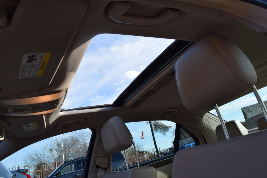 2014 Mercedes-Benz E-Class Image 37