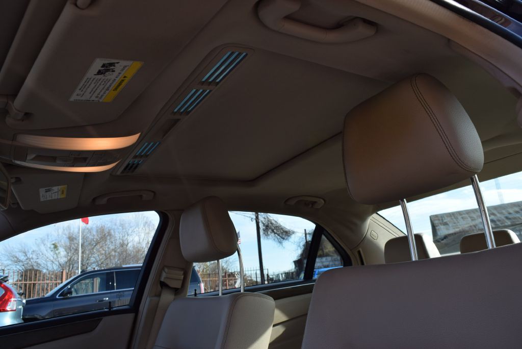 2014 Mercedes-Benz E-Class Image 38