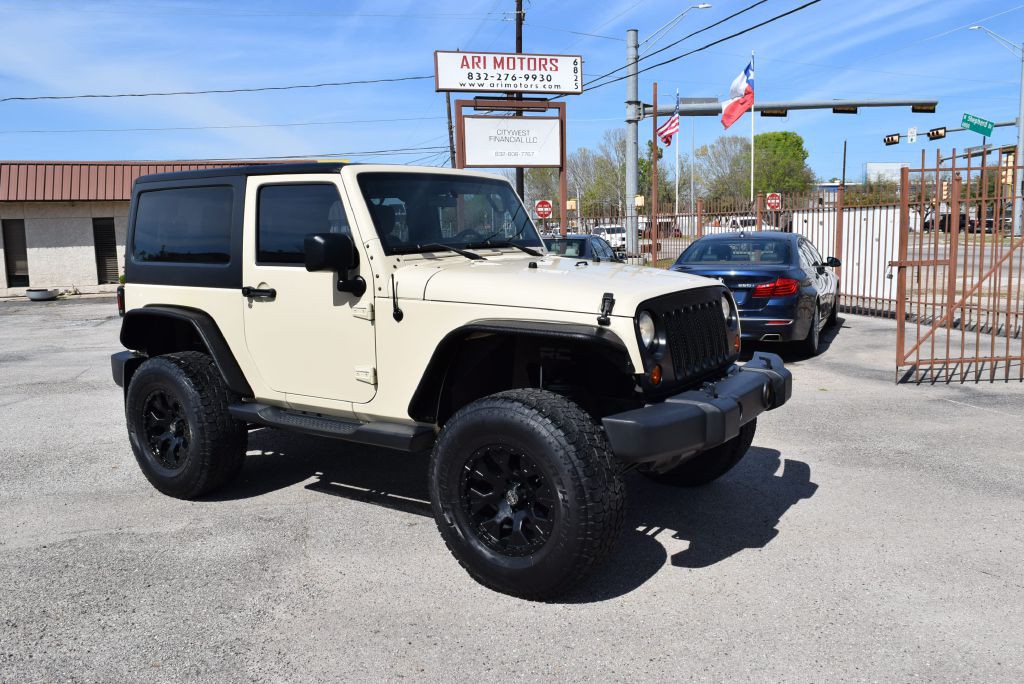 2012 Jeep Wrangler Image 1