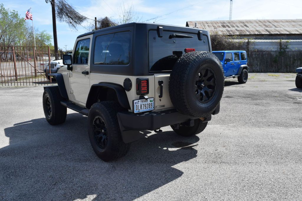 2012 Jeep Wrangler Image 5