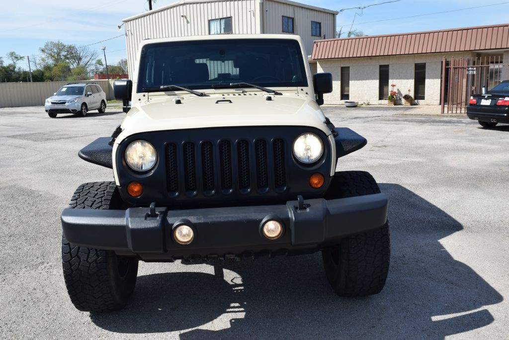 2012 Jeep Wrangler Image 8