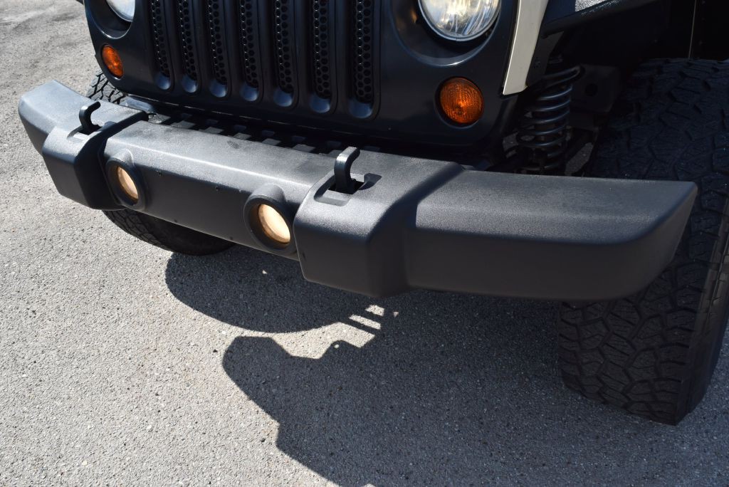 2012 Jeep Wrangler Image 10