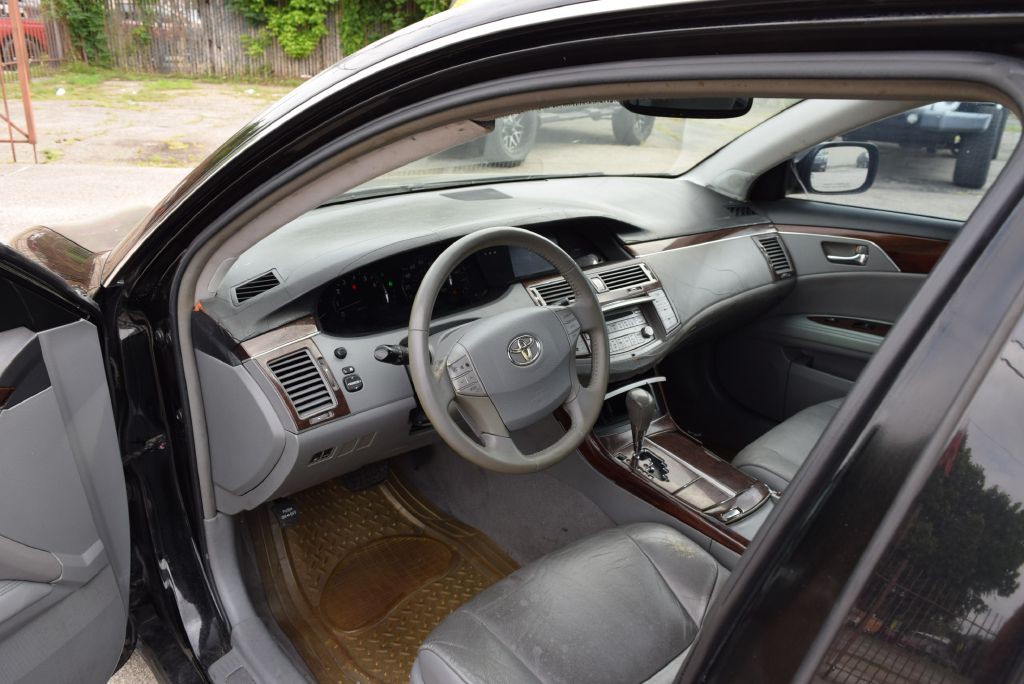 2009 Toyota Avalon Image 11