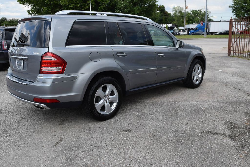 2010 Mercedes-Benz GL-Class Image 3