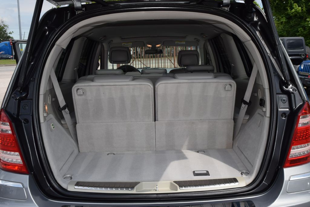2010 Mercedes-Benz GL-Class Image 19
