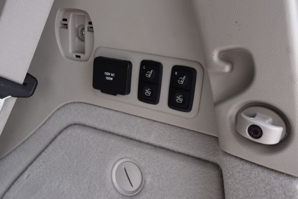 2010 Mercedes-Benz GL-Class Image 23
