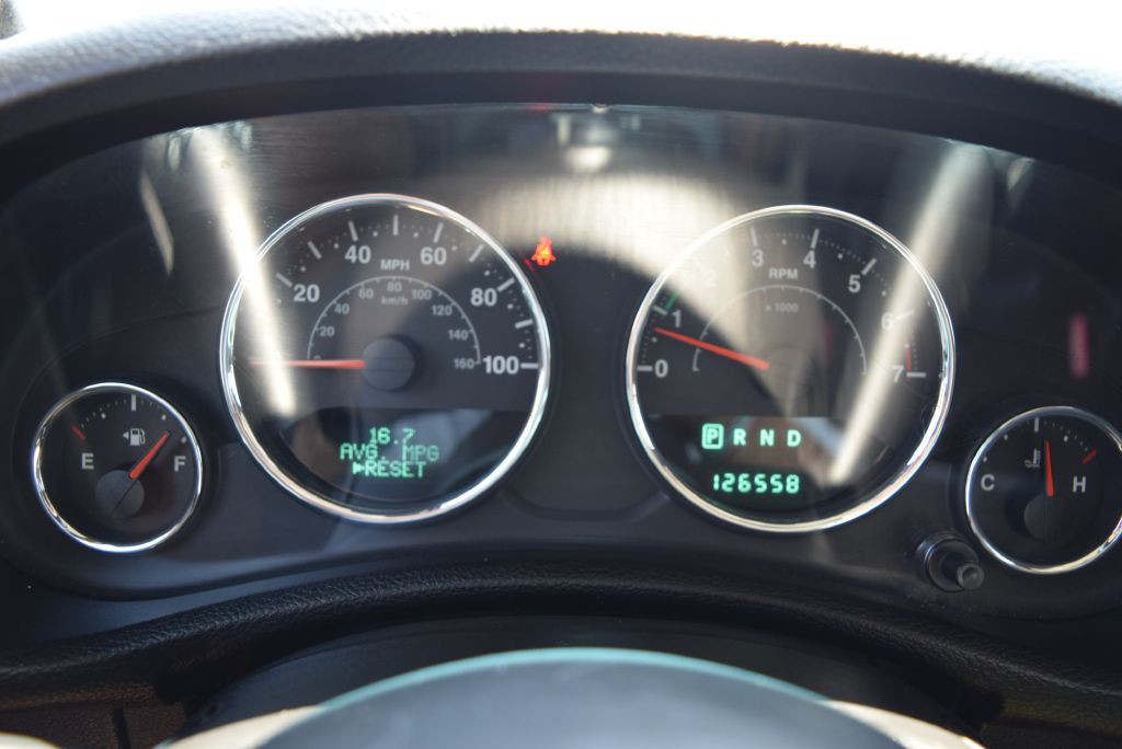 2013 Jeep Wrangler Image 26