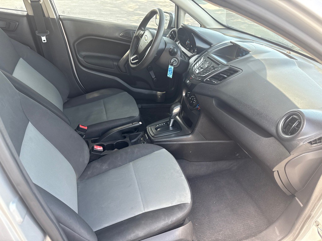 2017 Ford Fiesta Image 15
