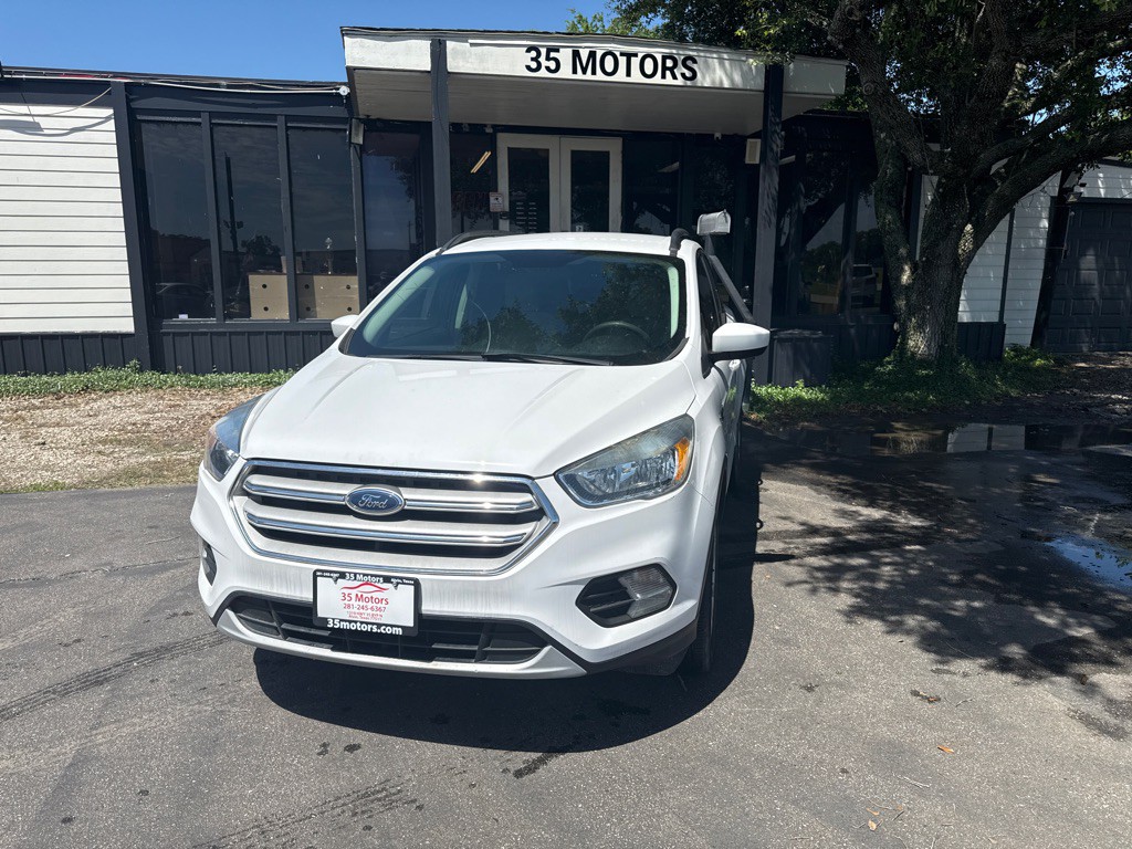 2018 Ford Escape Image 1
