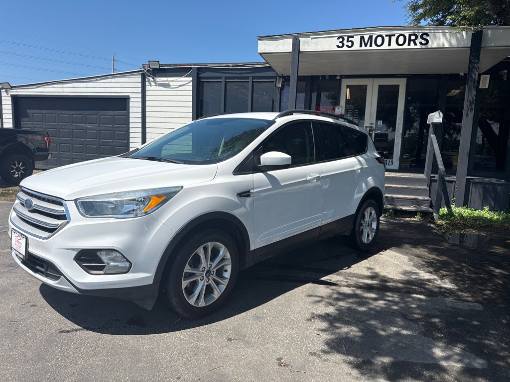 2018 Ford Escape Image 2