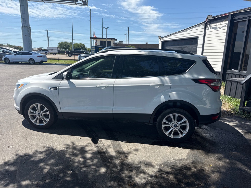 2018 Ford Escape Image 3