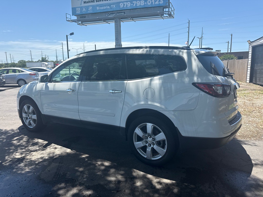 2016 Chevrolet Traverse Image 3
