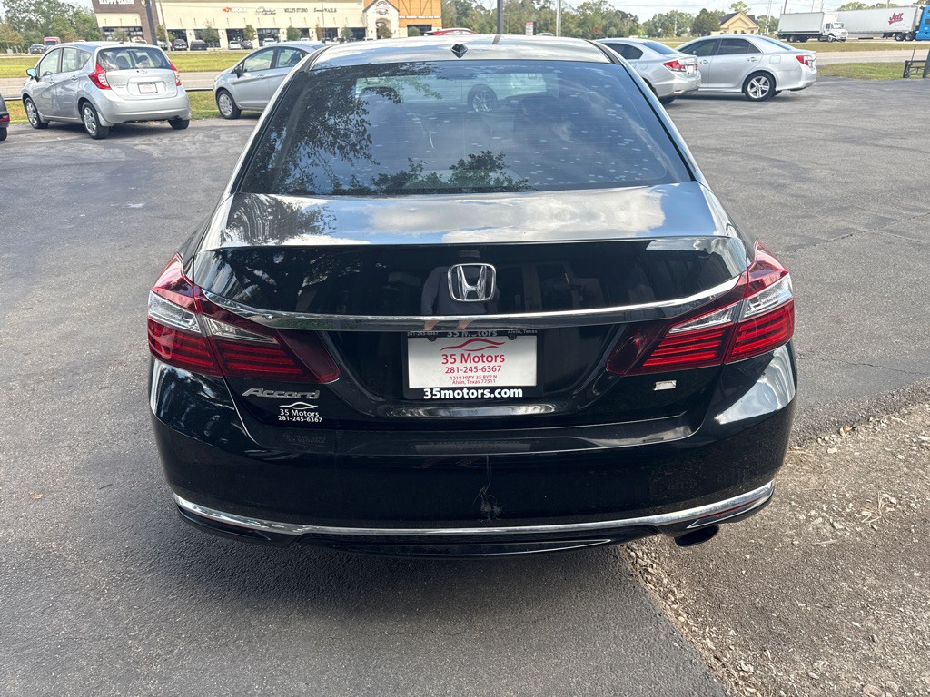 2016 Honda Accord Image 5