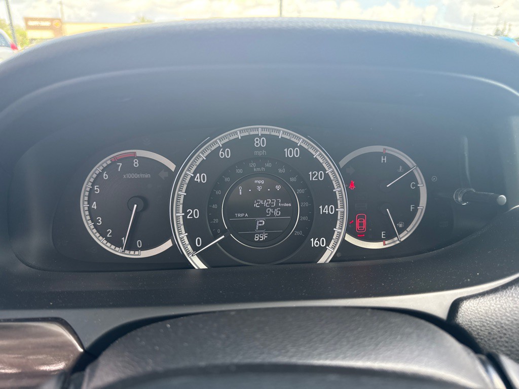 2016 Honda Accord Image 11