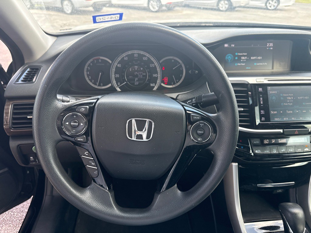 2016 Honda Accord Image 12