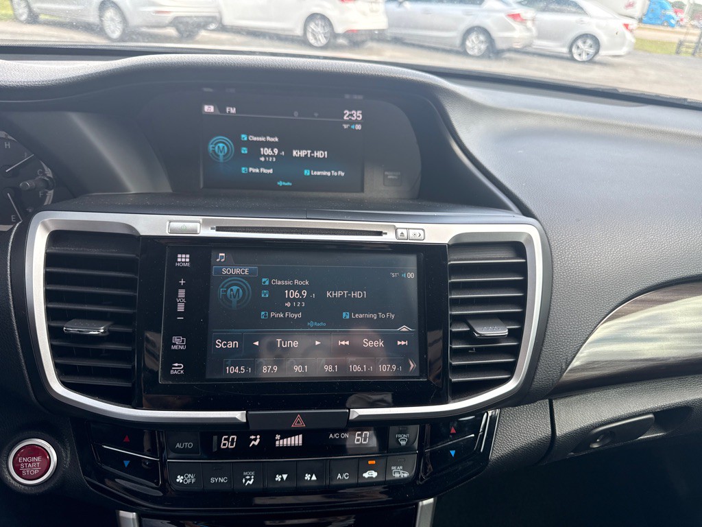 2016 Honda Accord Image 13