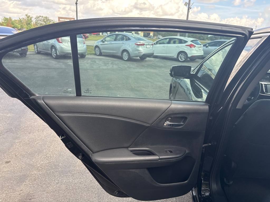 2016 Honda Accord Image 14