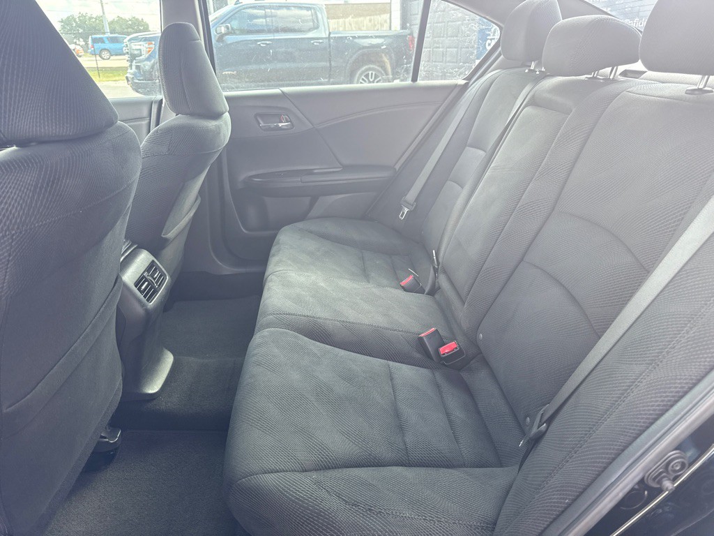 2016 Honda Accord Image 15