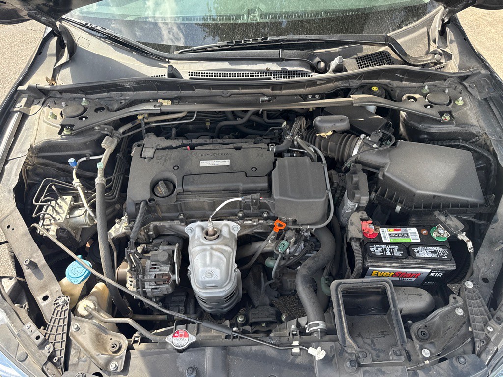 2016 Honda Accord Image 25