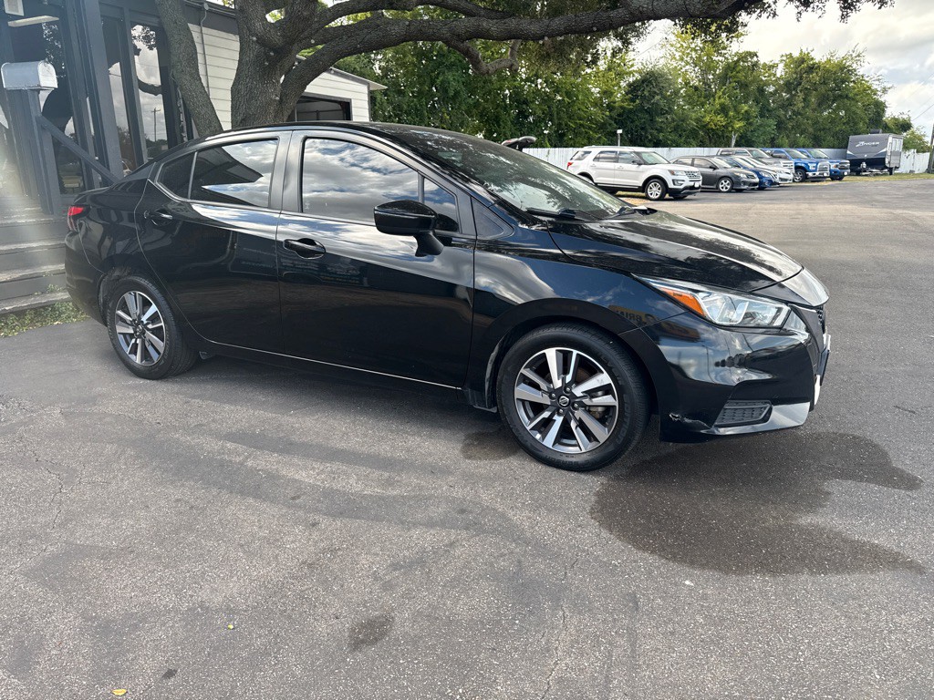 2020 Nissan Versa Image 8