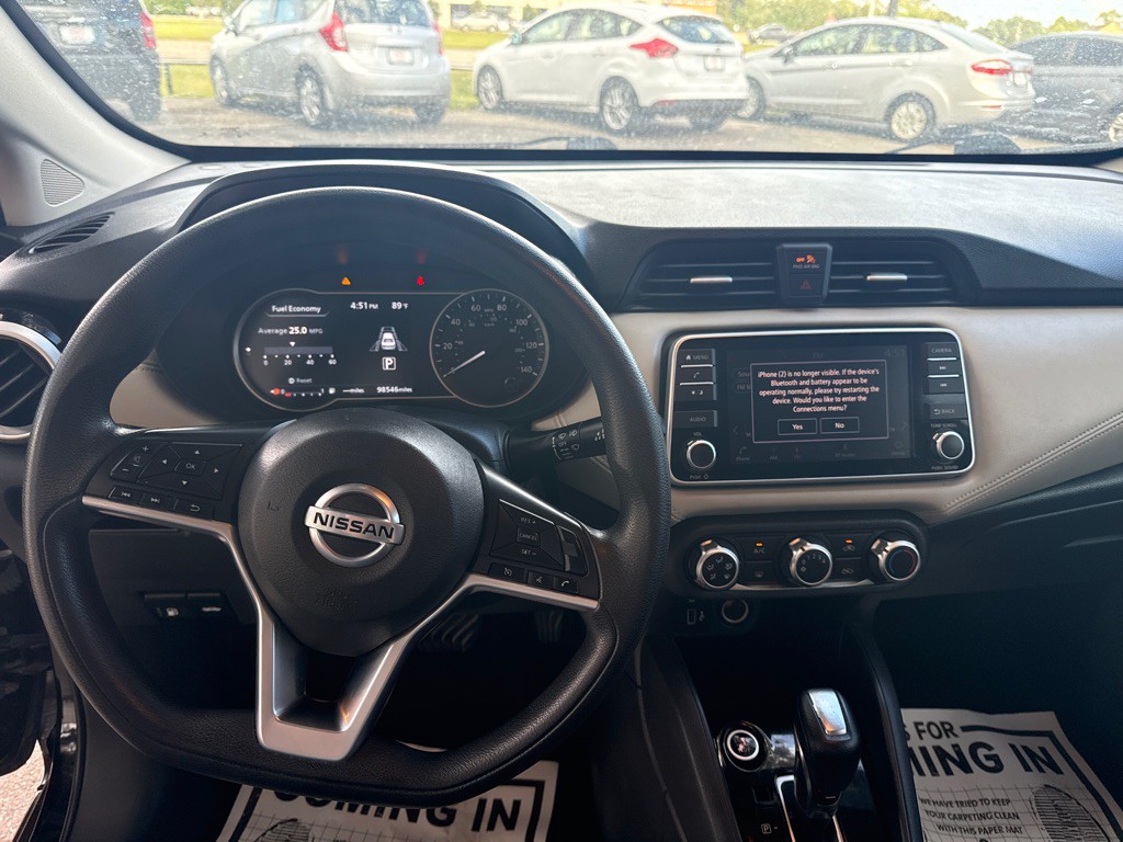 2020 Nissan Versa Image 13