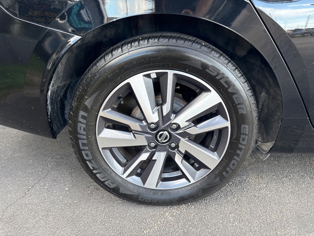 2020 Nissan Versa Image 22