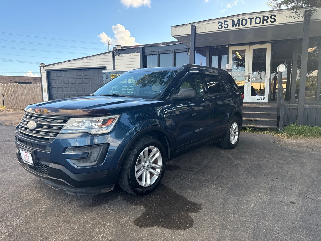 2017 Ford Explorer Image 2